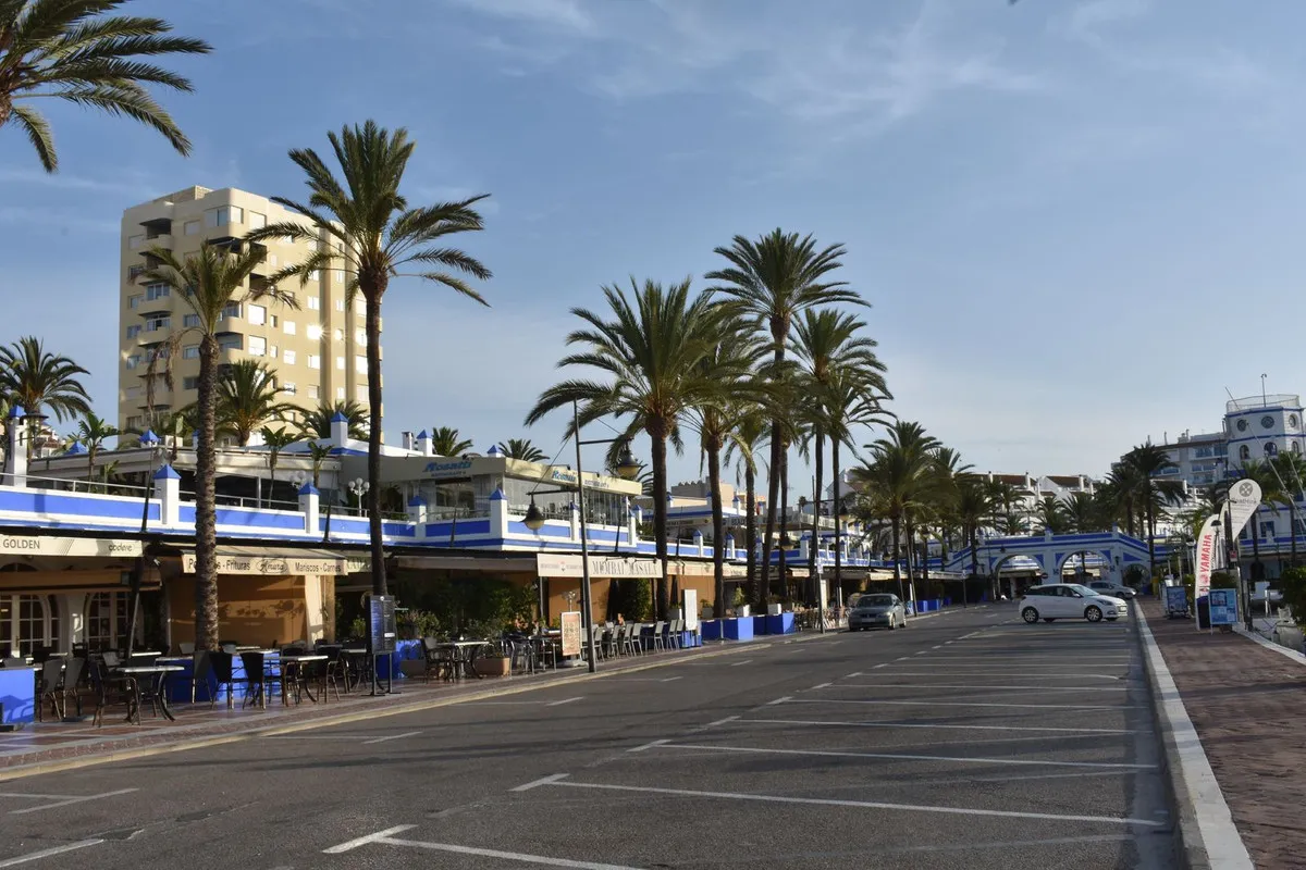 53dc81a9-7c00-4f36-afb3-c5cf9c7927c0