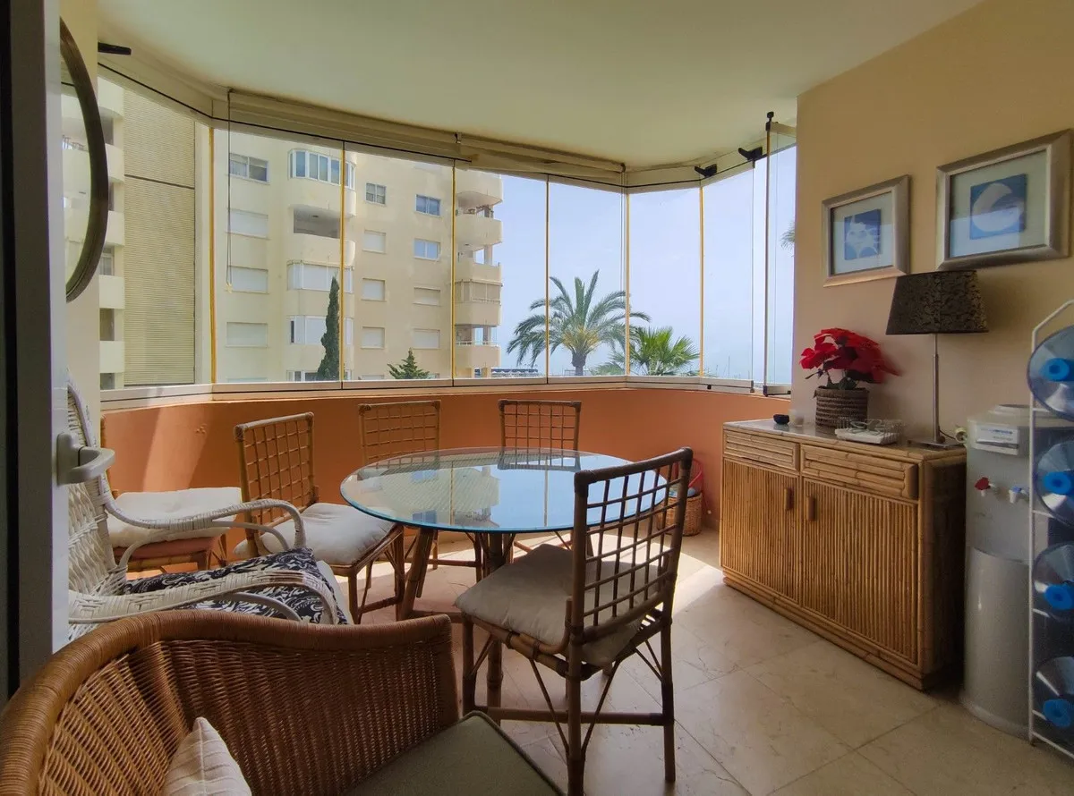 8d81eafe-7820-4de5-960c-12de2c1df956