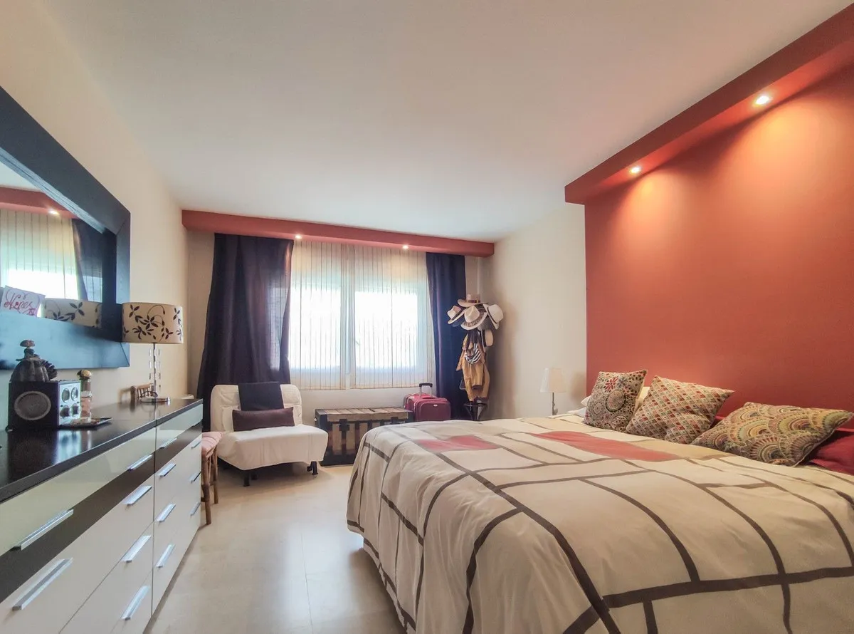 8d8a7464-70a2-4882-b4af-036c7d0f659c