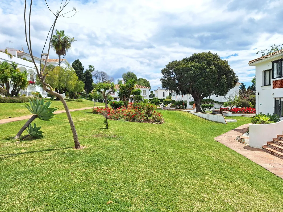 0af963c9-15e9-4344-8a8e-b2f81ef65dd8