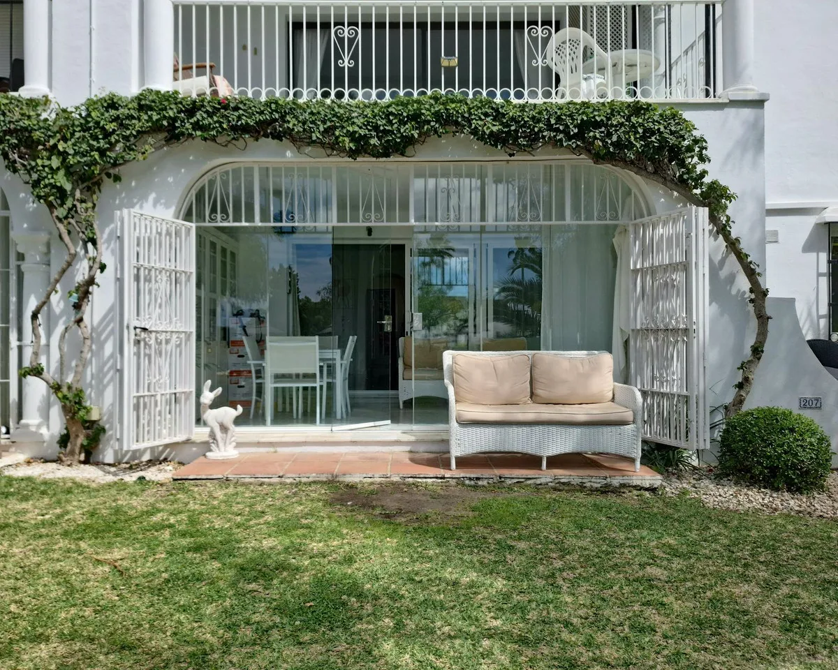 71cbcfff-95f5-47e0-b71a-c8f513b87d9f