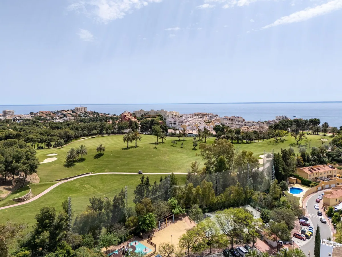 2cefab44-5313-46a6-a51a-6245c4d814d0