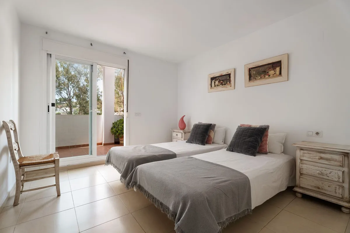 e20abbdd-e0d9-4e61-a9c9-1fe31d4c74a2