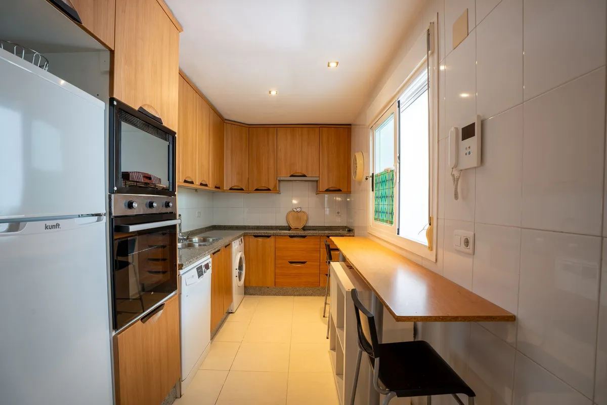 e923b12e-5f6d-4f2c-8442-7180d7ee1a3b