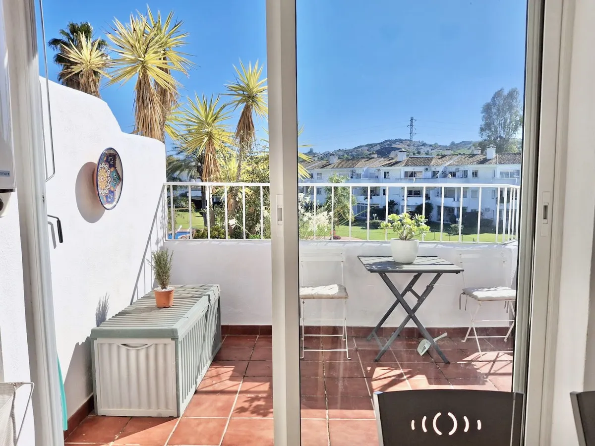 230e5b9e-037e-4b53-b0c3-3efe8394b17a