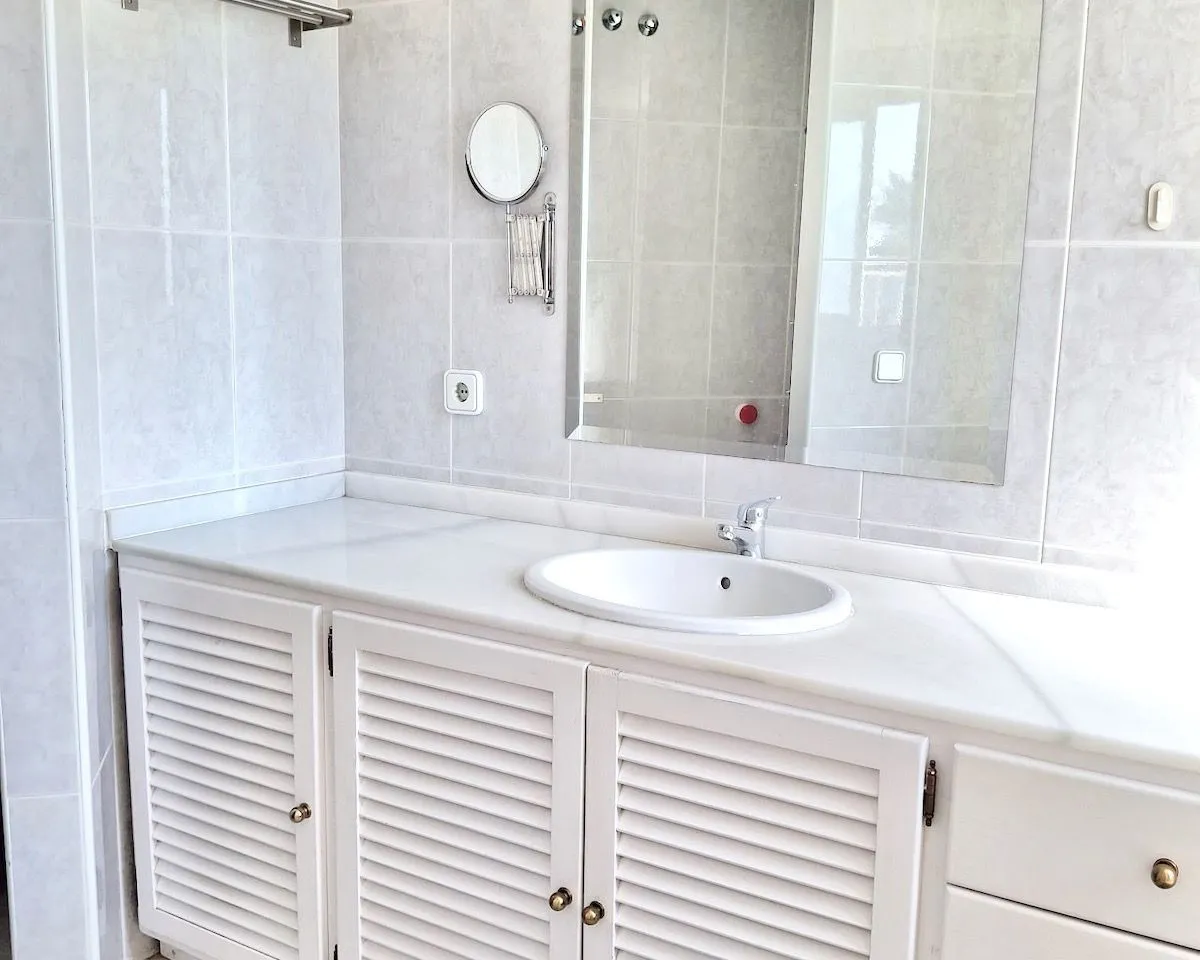 74e98e70-5547-4781-9f9d-1960728911da