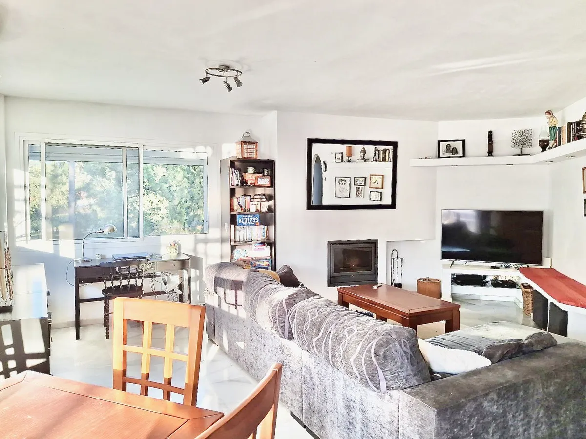 f8dfe6af-33a9-4df0-80e0-a272806449be