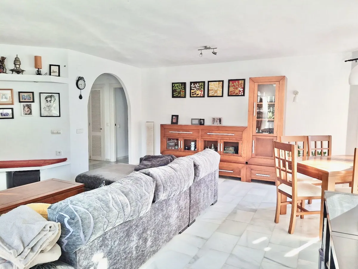 fc7529de-6299-4c1f-a243-a43989a31228