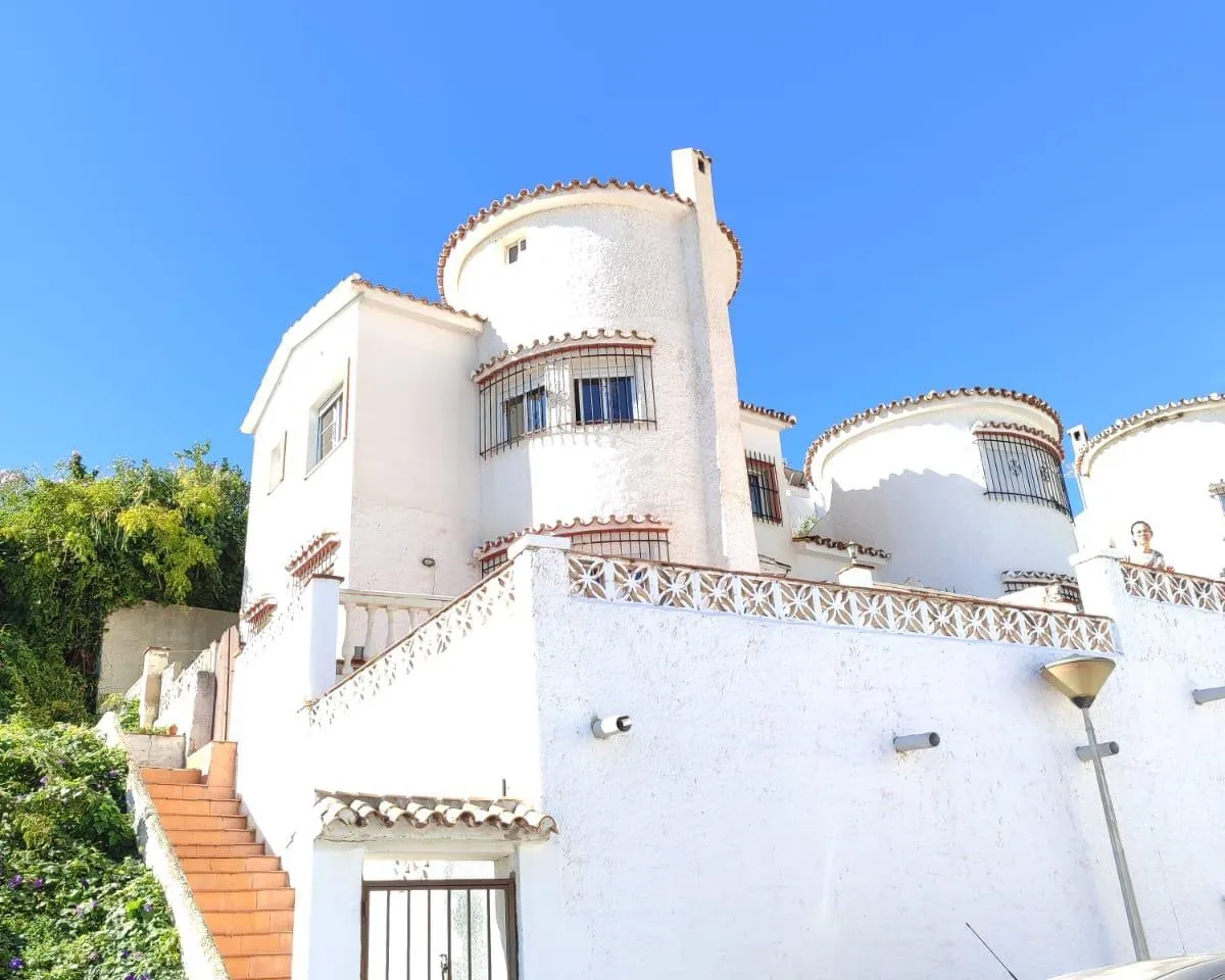 c8bff020-5a99-4b70-96d9-89db24d0c395