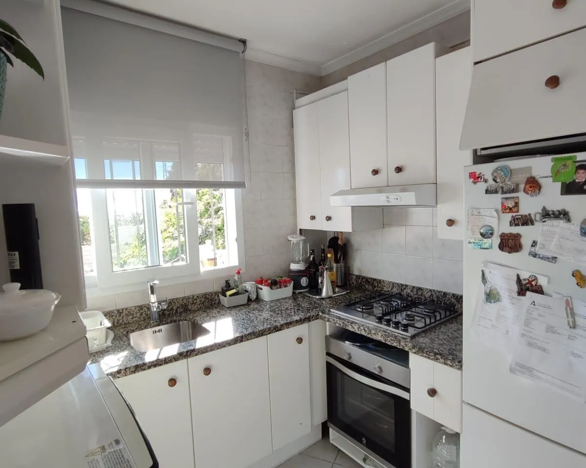 dd549853-8296-4364-b864-e88fded4fc80