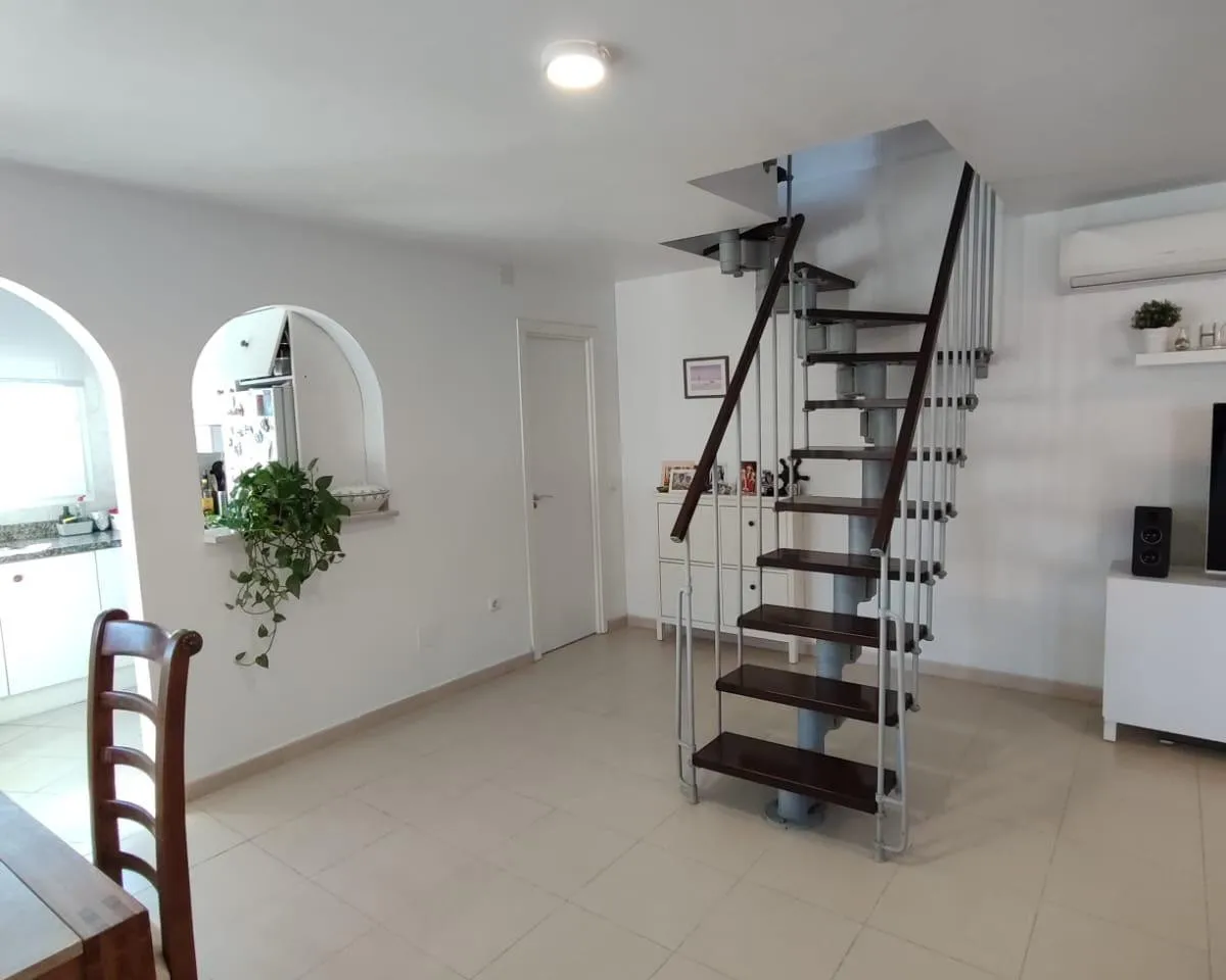 e4e2a730-b799-459b-8750-21e991366679