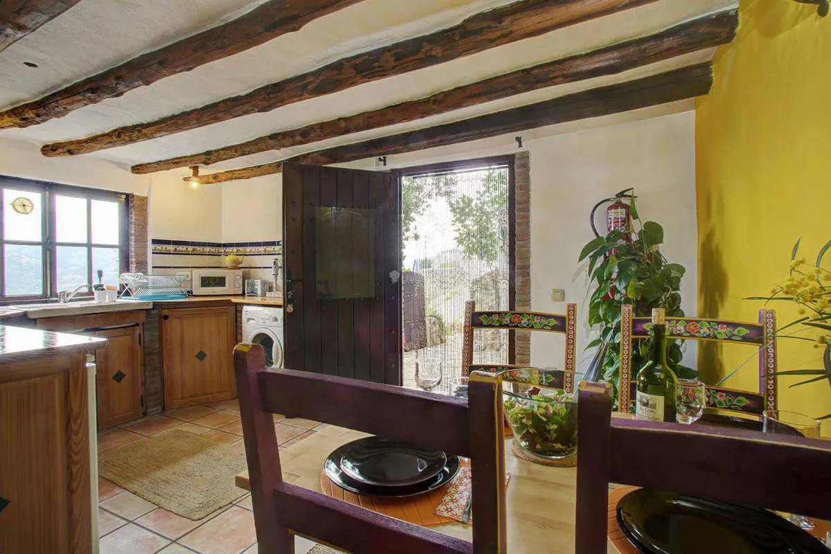 3918f879-ea6c-469a-9fb8-463a9e985528