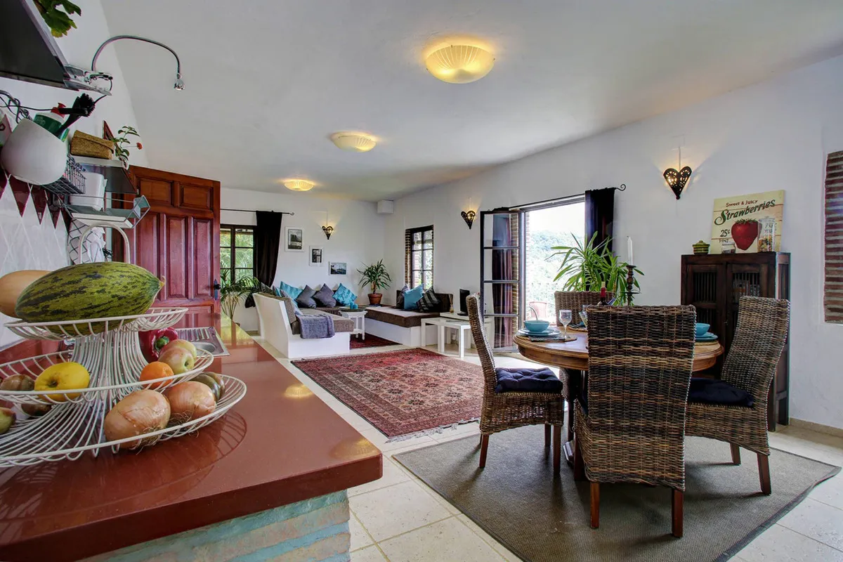 8b7ef54c-9e9d-4607-bd10-c1c1c89a1ef8