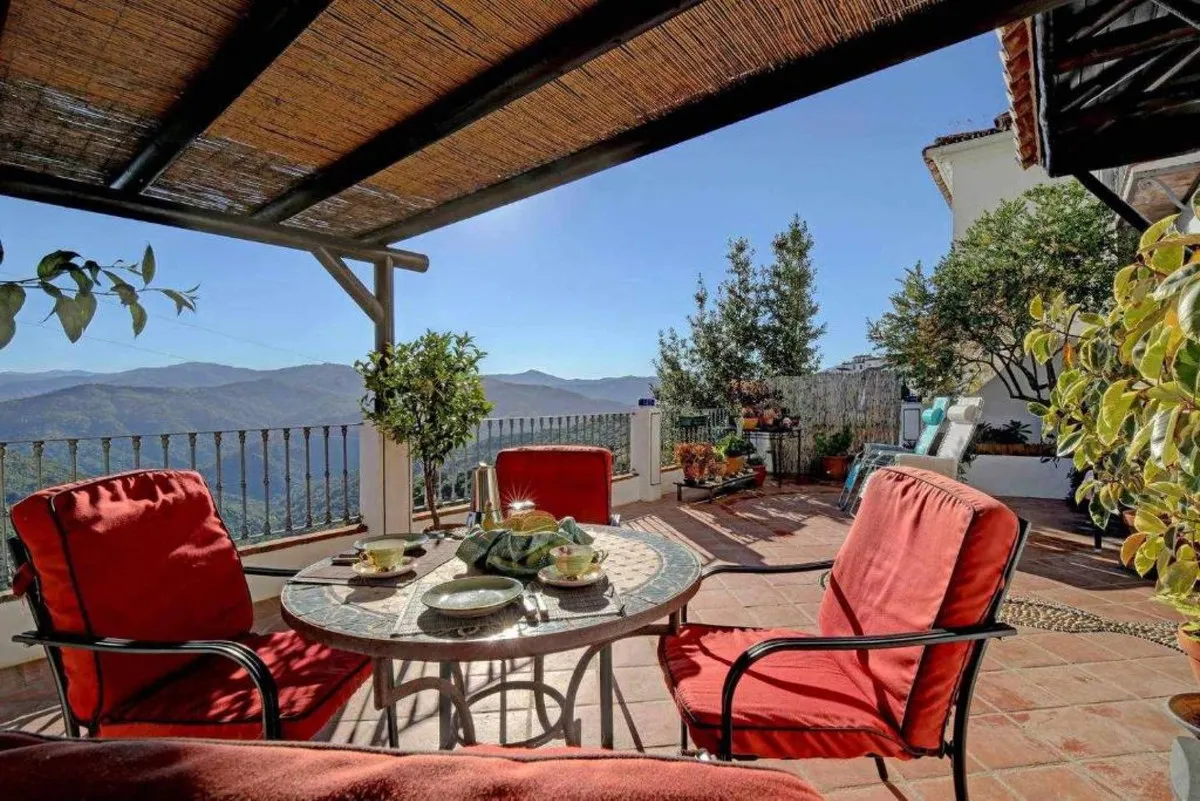 9b5399a7-bca5-45ca-a6f0-f45574cb8f4a