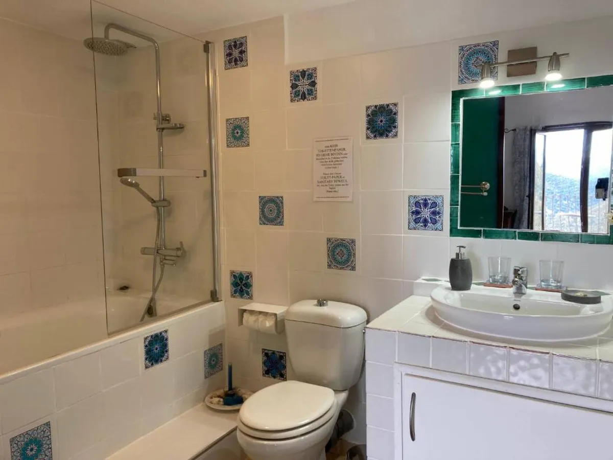 dd0e3458-102f-46dc-921e-b51323f57ace