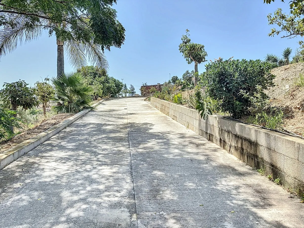 8b86b614-db30-425b-905d-e423f73e663e