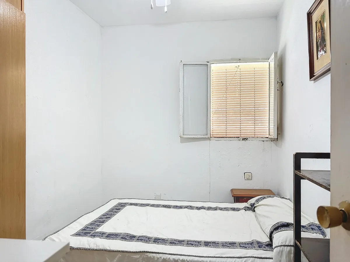 a0fa08dd-32f0-4d2c-b9c3-6c9230c19b34