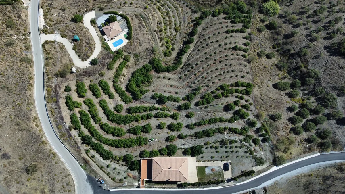 170fdff9-34eb-458b-b91e-e20d3c12e230