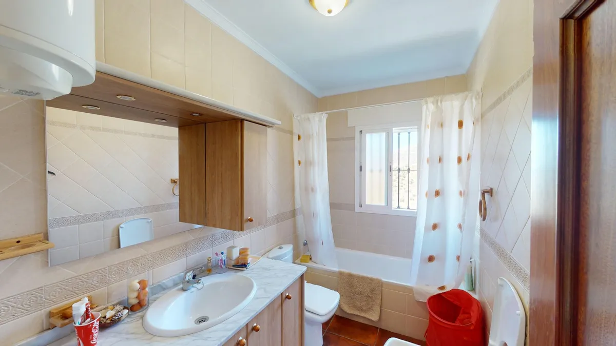 8228ccf8-b4a9-489a-89b2-6f7a764164e9