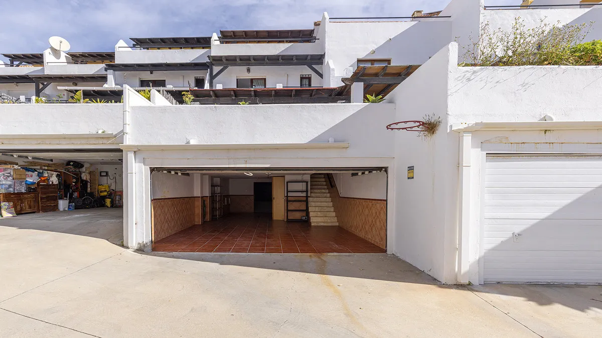 54468ff9-b181-4e5e-be80-172cdfe74238