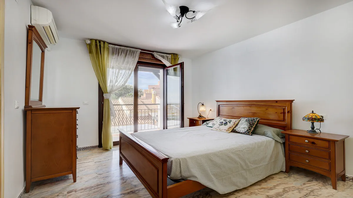 a53d1f75-5dfb-4336-a239-1f4963994158