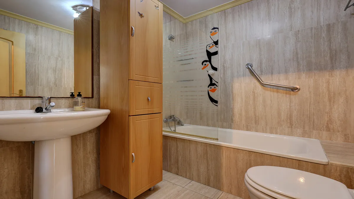 ac605c01-6b30-42df-99f3-9478b80d16ff