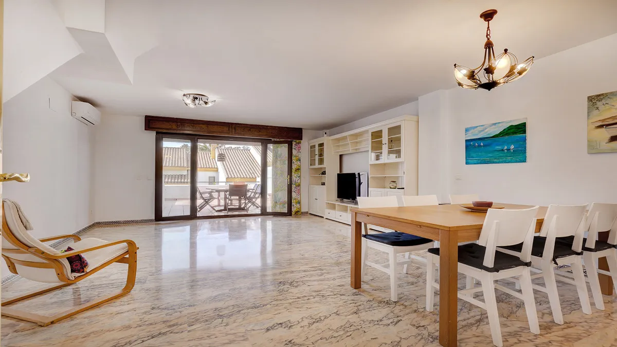 b65940fd-d6fb-4031-ac3e-0e738da30608