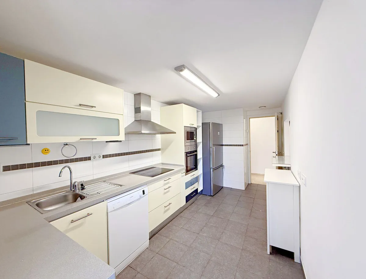 39e34b8e-e31d-4e27-9758-0dbabcb0922e