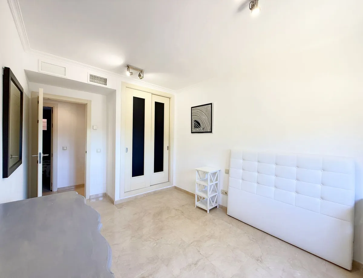 bf06f298-e81b-447d-b2ad-3f06f41cf90d