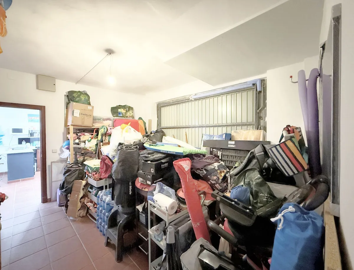 c4402785-d095-4b18-8956-a74dc4d4a886