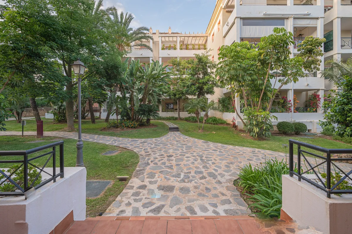 14c198a4-6b1a-4811-bafb-2115e8630ab1