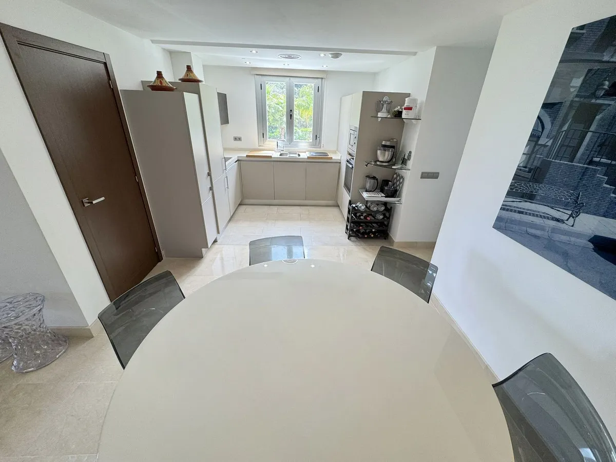 be6ef9f7-a6a8-4740-b063-7c1d84e35400