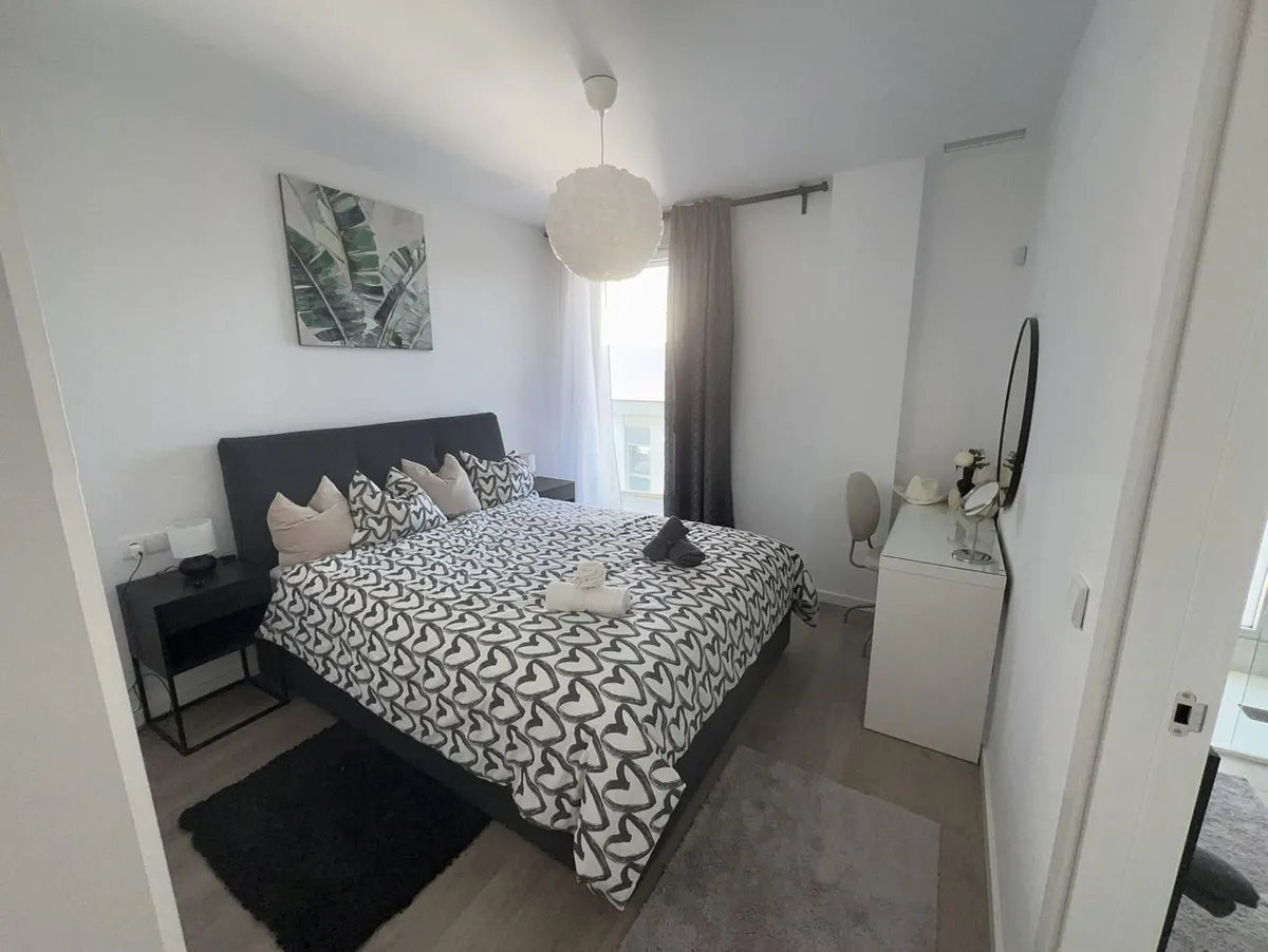 33075948-6107-4f1b-87fc-2844707c61b4