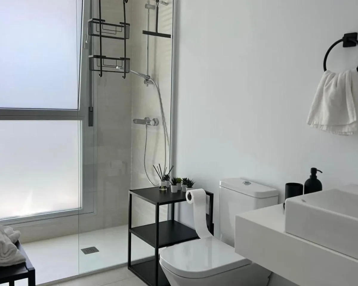 e0295721-d92a-4380-b15a-167e9077abf3