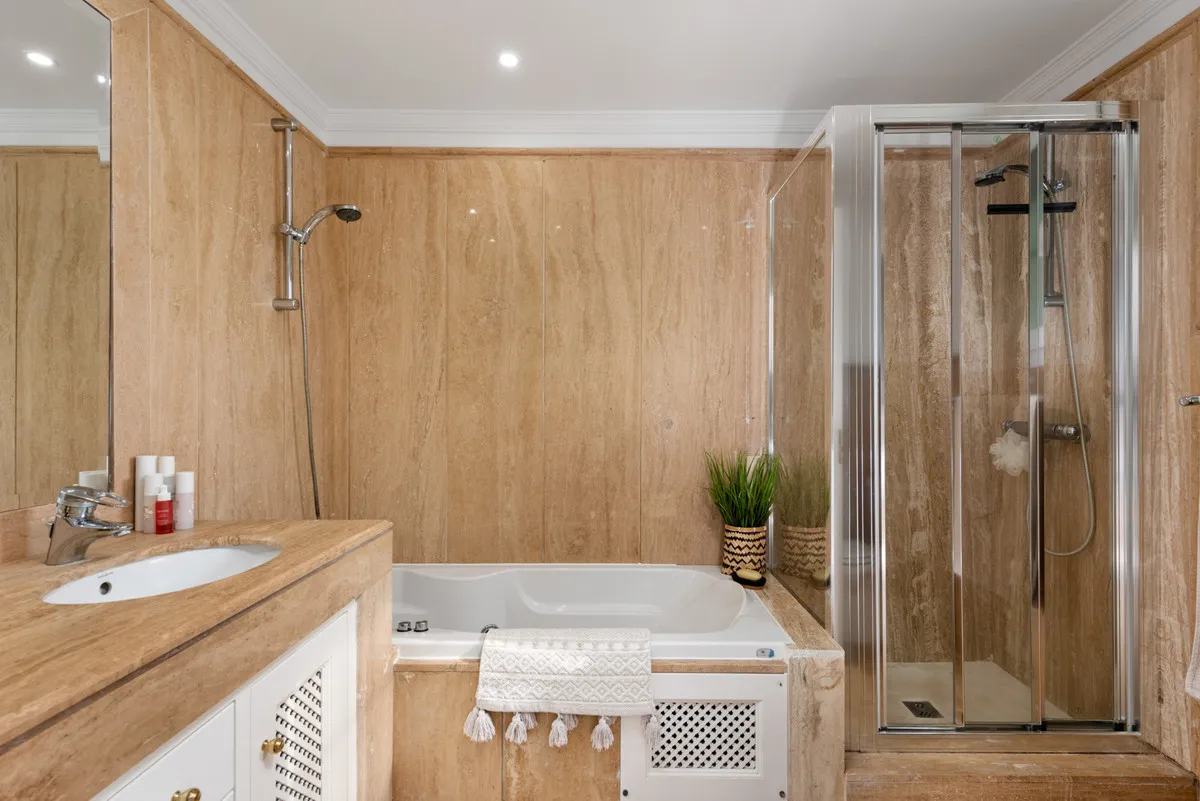 9e8a14f7-1150-48f2-ad57-1479b48e99fa