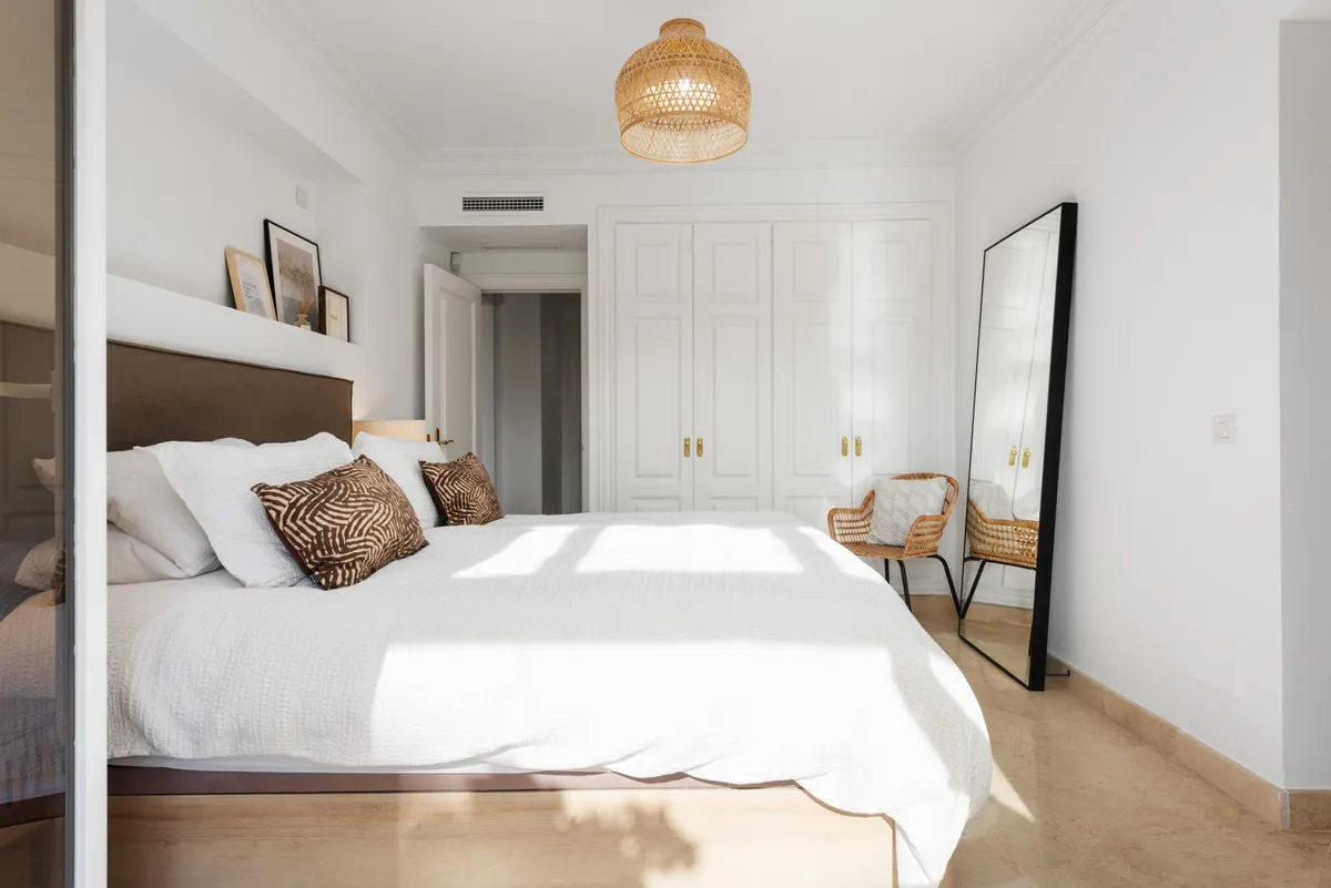 c49a41a9-74d3-4db7-be37-6e9eb6970525