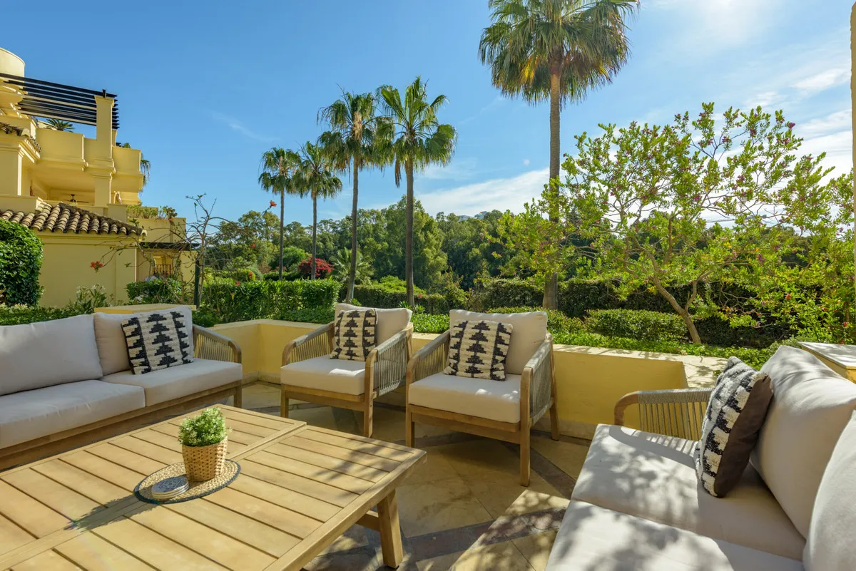 dbbf6b1d-33ef-442e-b44a-dbbe364645e8