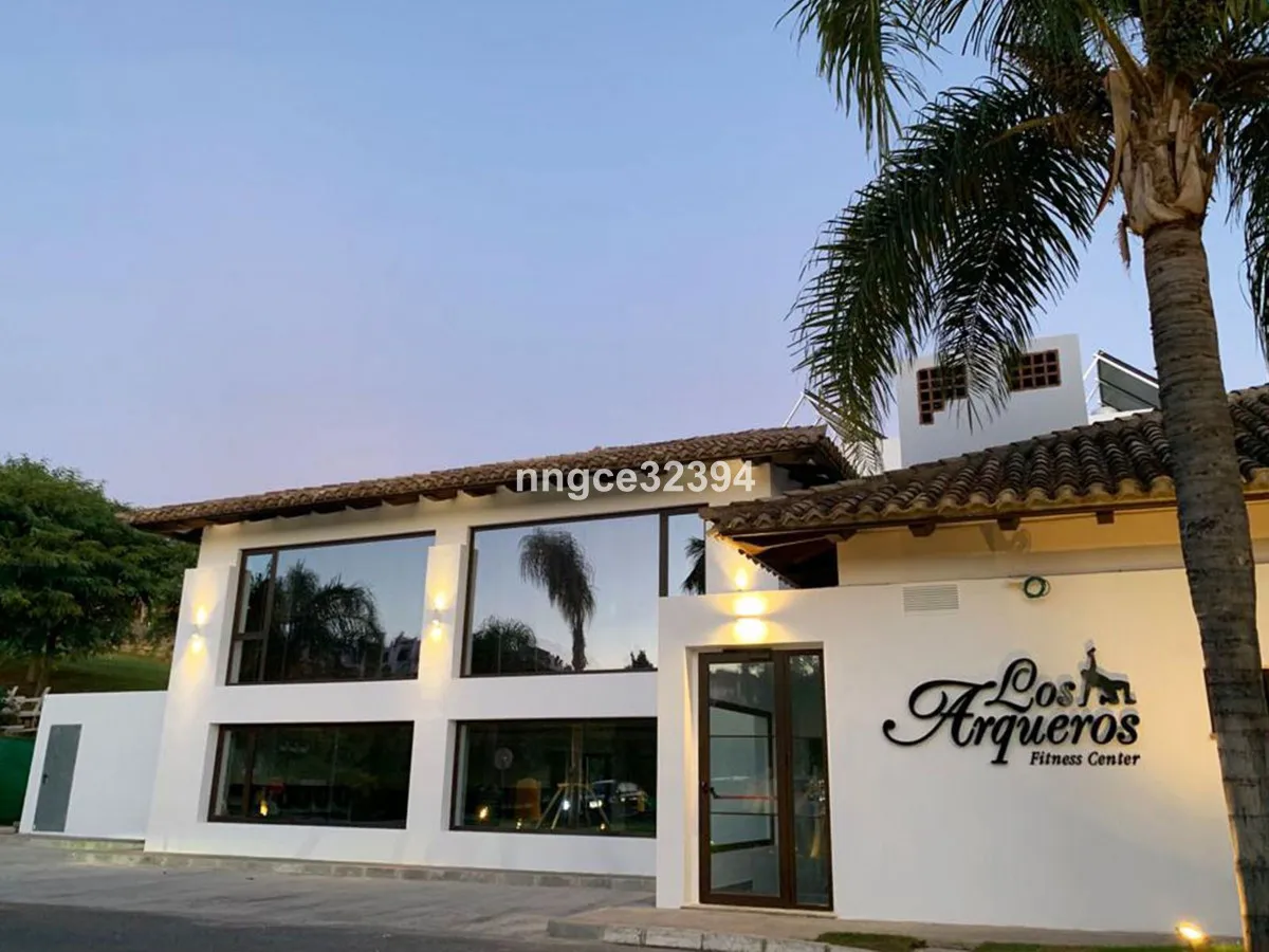 a1336726-be29-4963-b276-f543fa01feec