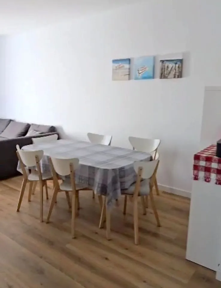 fcdb4792-eeb0-4870-8ec8-d2b2d1b7d8cf