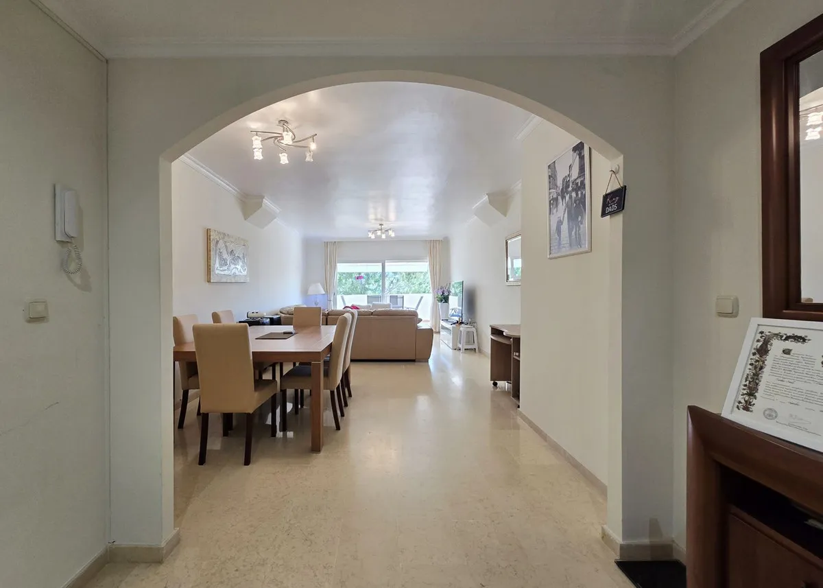 1e17b510-e07c-4bfd-8c8a-4d94853238aa