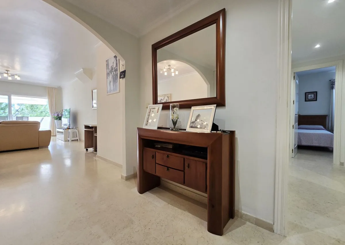 a119b8bc-fa3a-465c-a7bf-e9e7026ad8f3