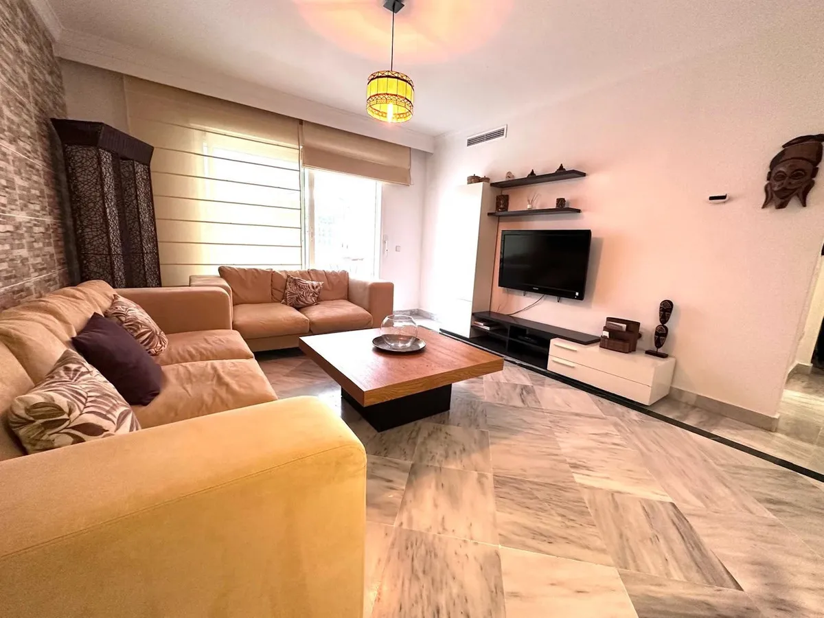 d0e989e8-a649-43f6-8e09-95406cd2555f