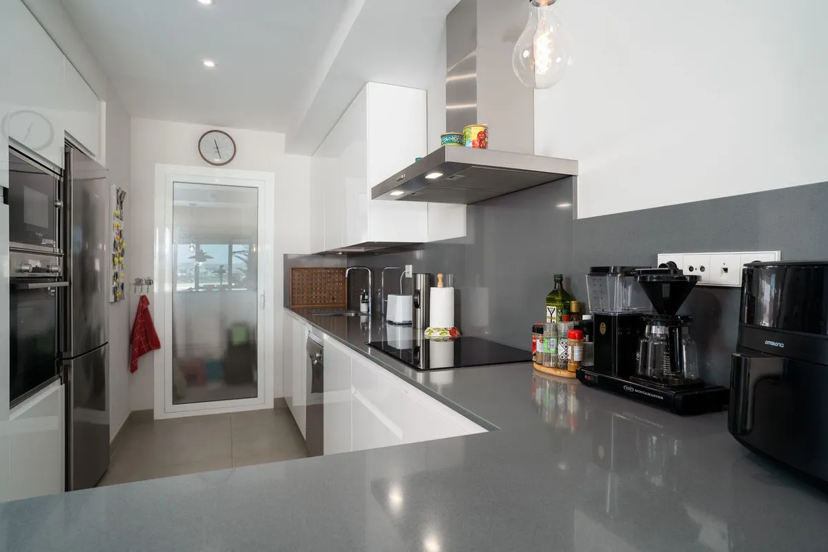 426c6a4a-15e0-4d10-afb7-c90f6a56531e