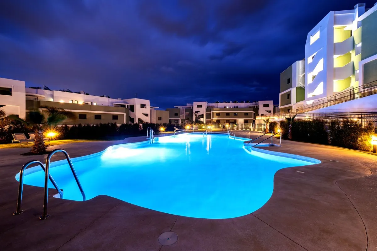 379c91e9-fbd1-400a-b932-8b17d866a3a2