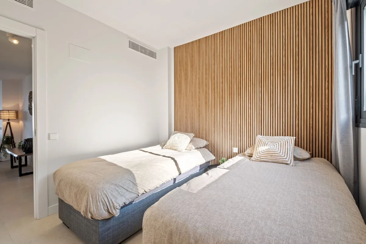 5042cfda-728f-4bb7-b6cd-c053af3d3392