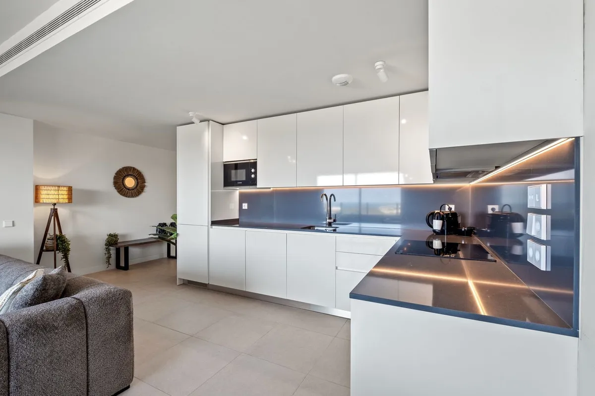 817a9e7c-2991-4868-8877-181ec1aa4e05