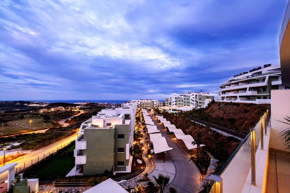 e4bc2e81-712f-498f-8232-dc5f0271d33c