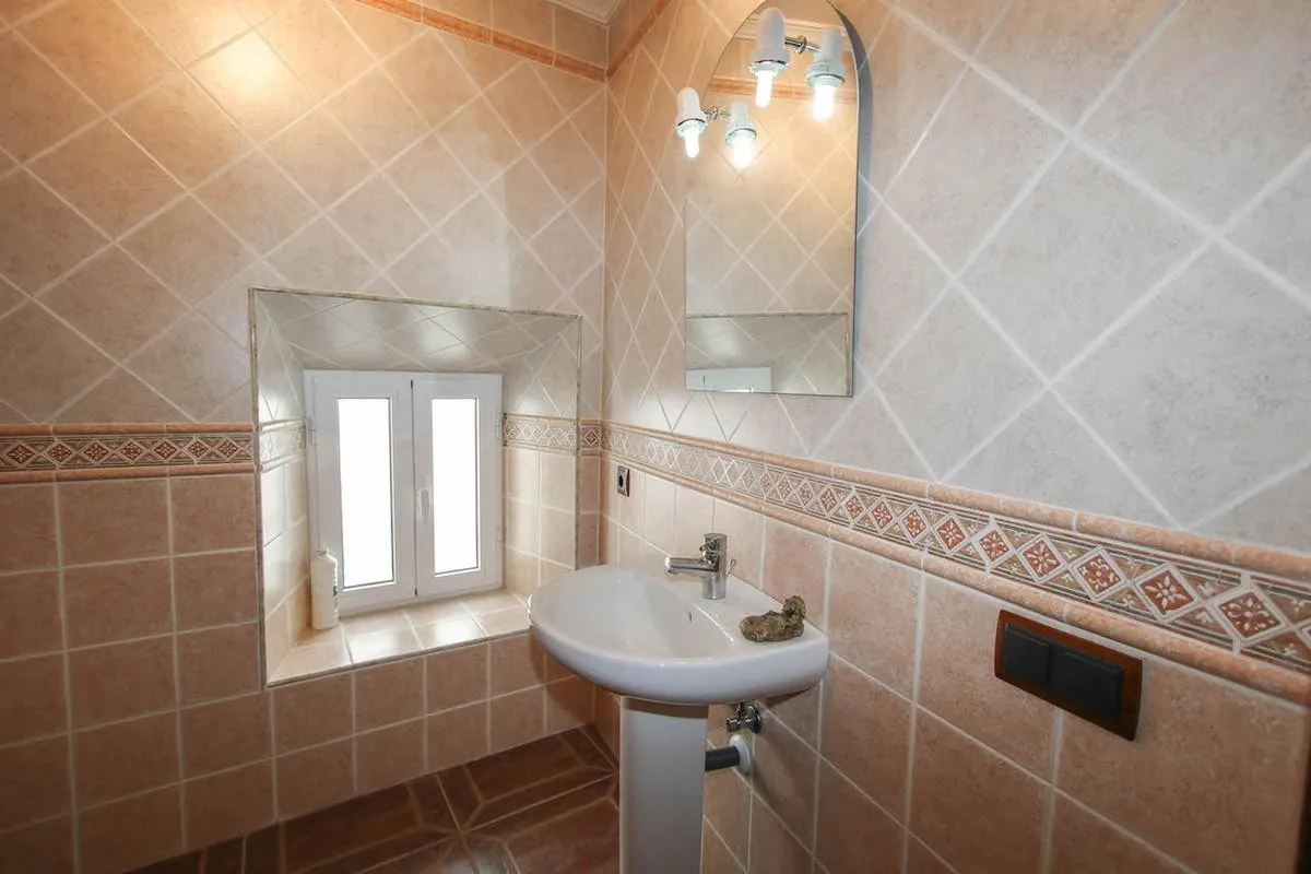 27312eb5-3acc-41d5-b62d-7c9c6f7d727d