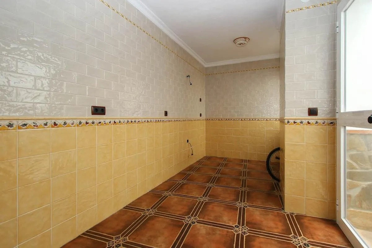 bac5a0ee-2908-4e3b-ad19-99f2d16b616f