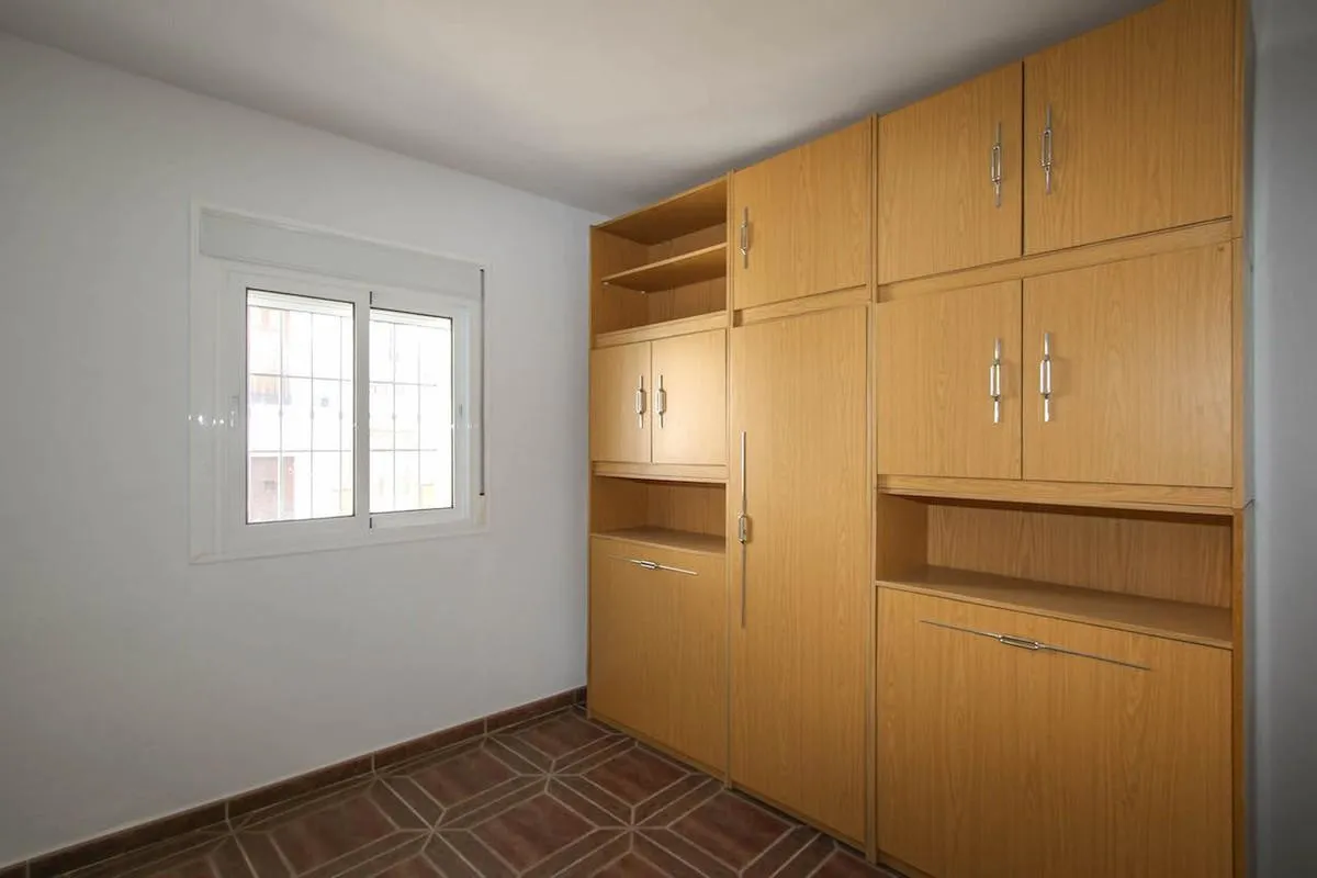 ec264683-f246-493c-9681-d9a3a73da15d